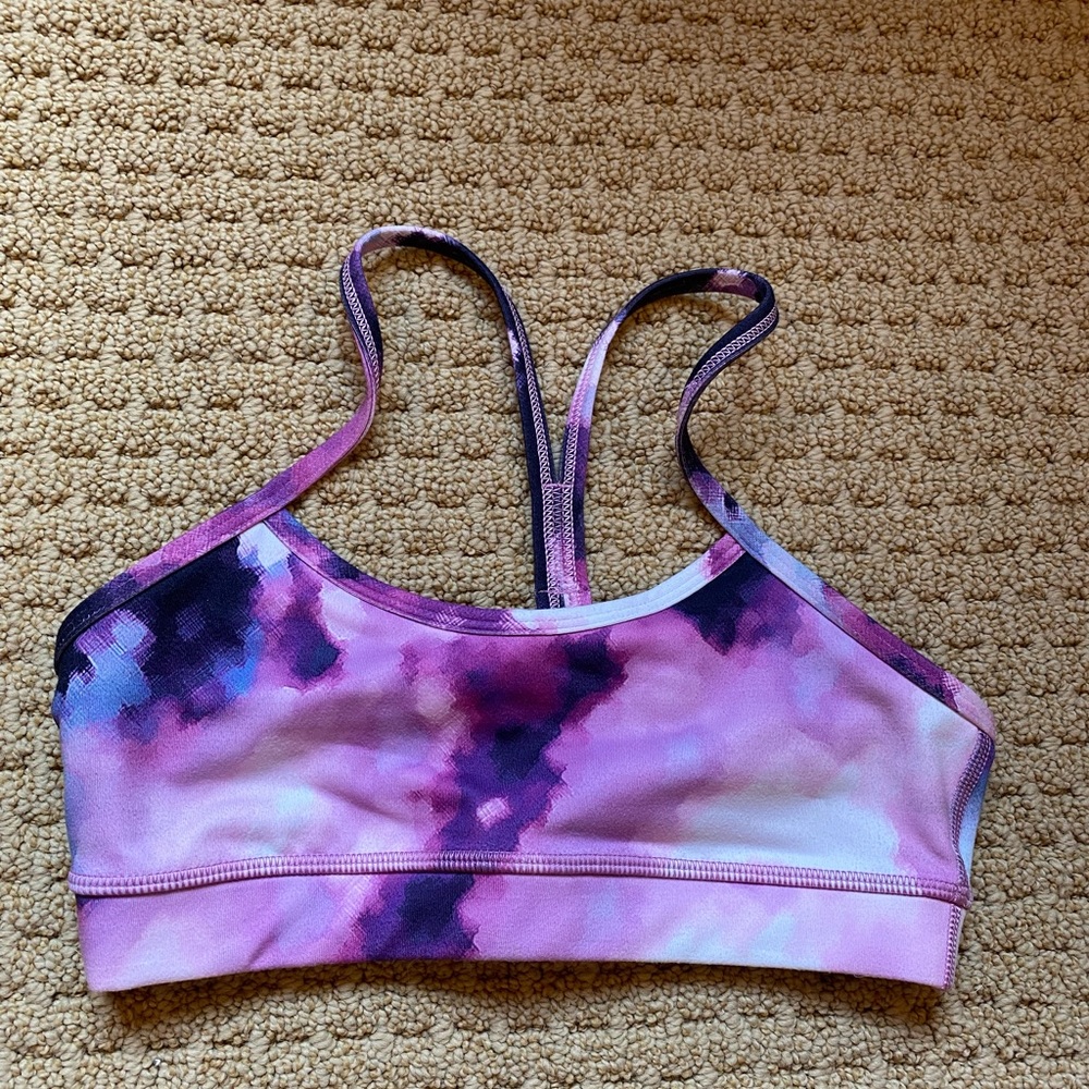 Lululemon sports bra